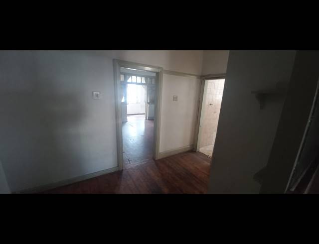 1.5 BEDROOM FLAT FOR SALE IN GLENWOOD
